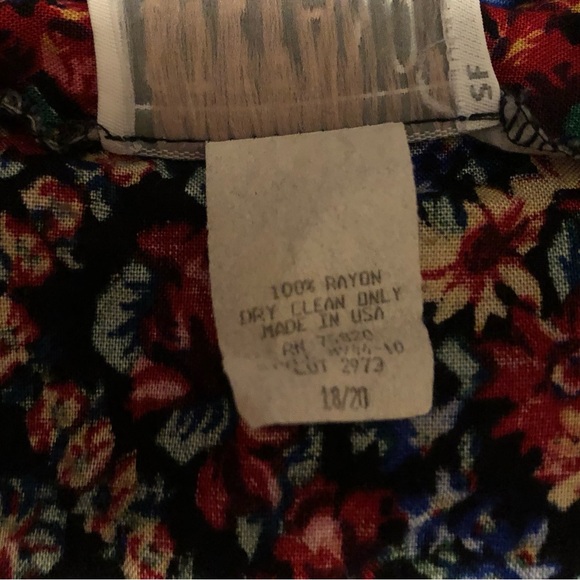 Vintage Stefano World Wide floral tunic. Short sleeves. - Picture 4 of 7